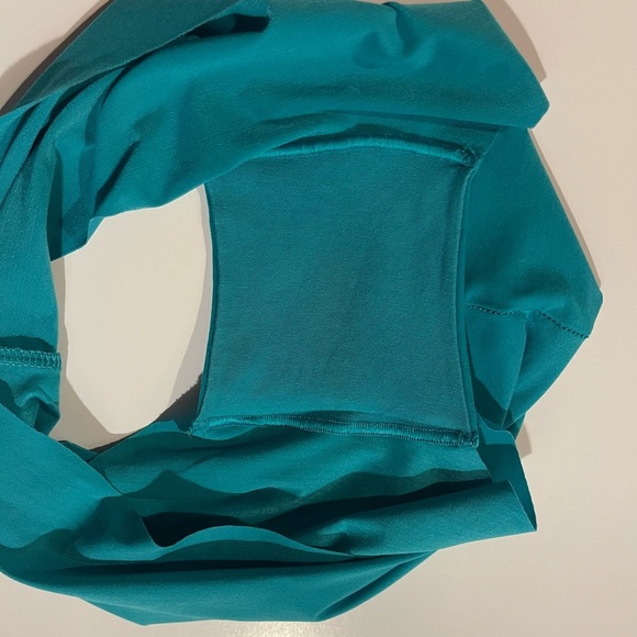 Victoria's Secret Teal Women Shorts - Picture 2 of 4